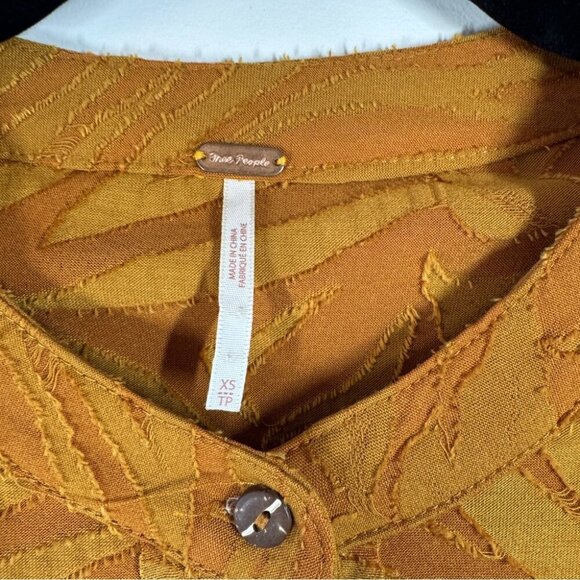 Free People Mustard Gold Textured Boho Button Down Tunic Top Oversized XS - Picture 9 of 14